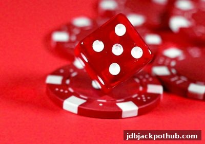 百家乐玩法中的随机与策略平衡：jdb电子超级大奖深度解析