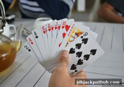 红中麻将的人际密码：jdb电子超级大奖如何让牌桌变成社交舞台